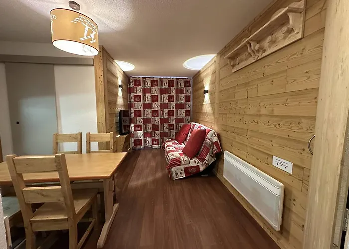 Skis Aux Pieds Avec Balcon Et Wifi Pour 6 Personnes A Plagne Soleil - Fr-1-351-275 * La Plagne-Tarentaise