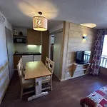 Skis Aux Pieds Avec Balcon Et Wifi Pour 6 Personnes A Plagne Soleil - Fr-1-351-275 La Plagne-Tarentaise