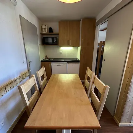 Skis Aux Pieds Avec Balcon Et Wifi Pour 6 Personnes A Plagne Soleil - Fr-1-351-275 *